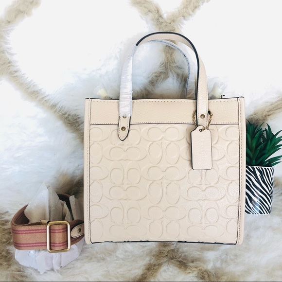 100% Authentic Brand New Coach Field Tote 22 C4829 In Signature Leather, Ivory - Picture 2 of 15